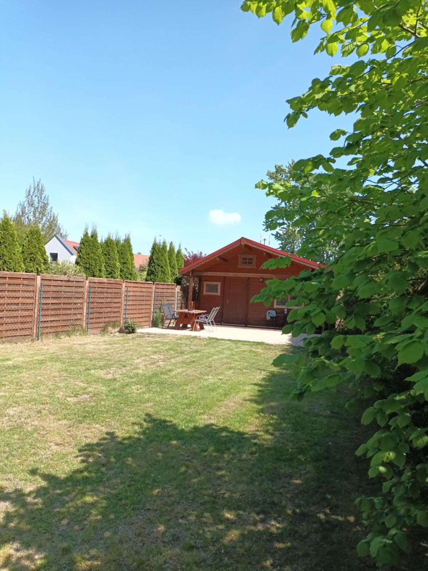 Zacisze Domki Letniskowe Karsibor Swinoujscie Luaran gambar