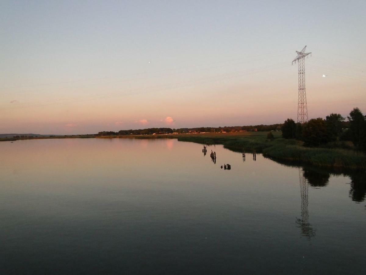 Zacisze Domki Letniskowe Karsibor Swinoujscie Luaran gambar