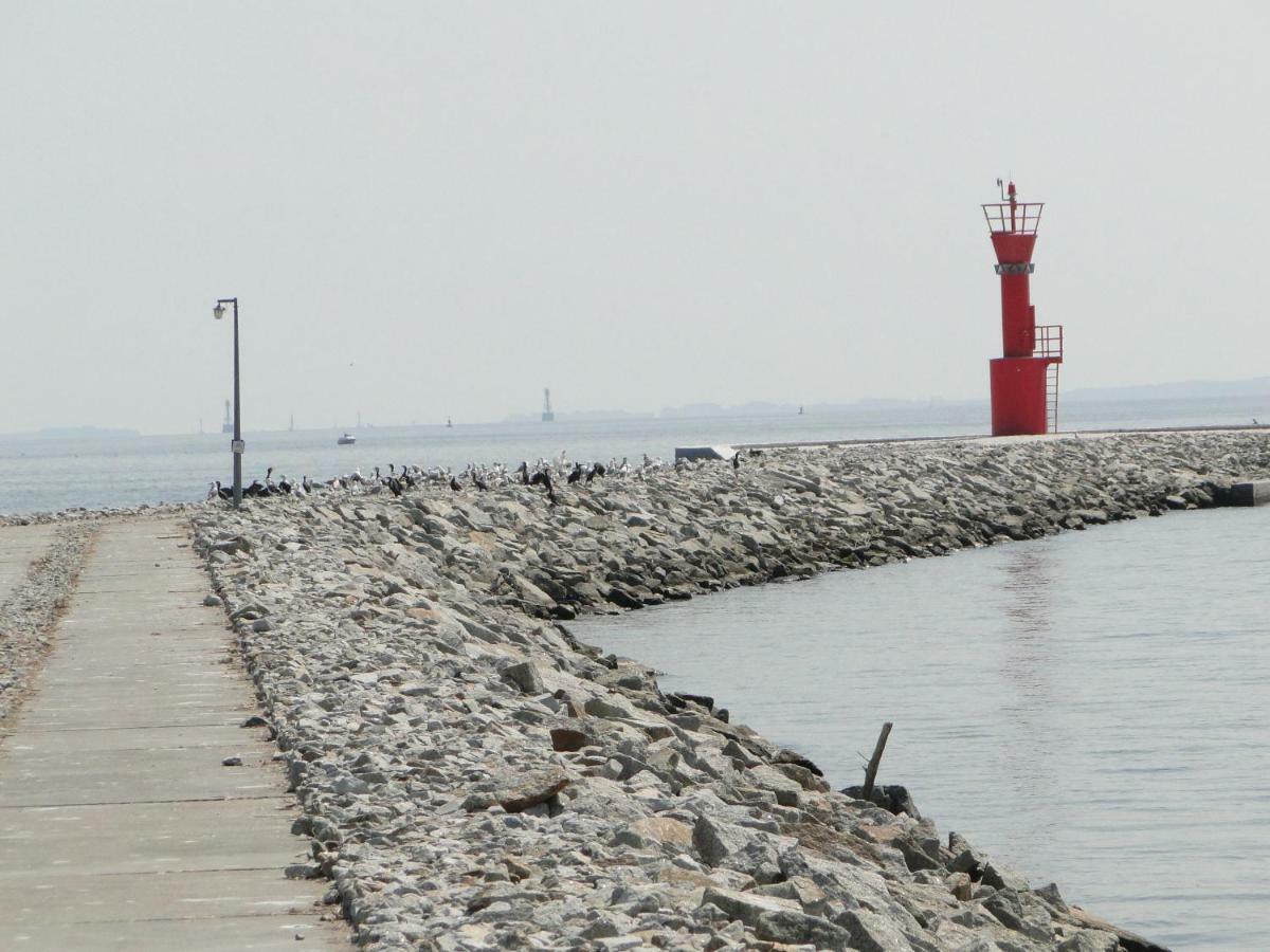 Zacisze Domki Letniskowe Karsibor Swinoujscie Luaran gambar