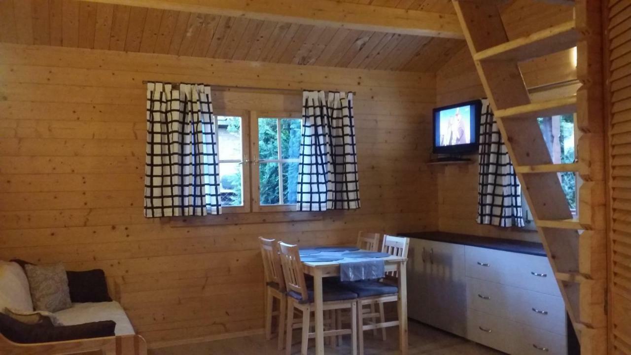 Zacisze Domki Letniskowe Karsibor Swinoujscie Luaran gambar